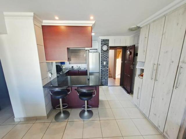 2 Bedroom Apartment in Margate