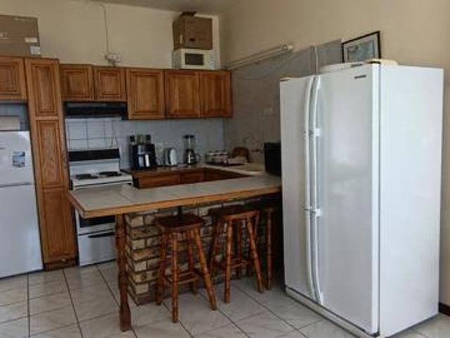 2 Bedroom Apartment in Margate Beach