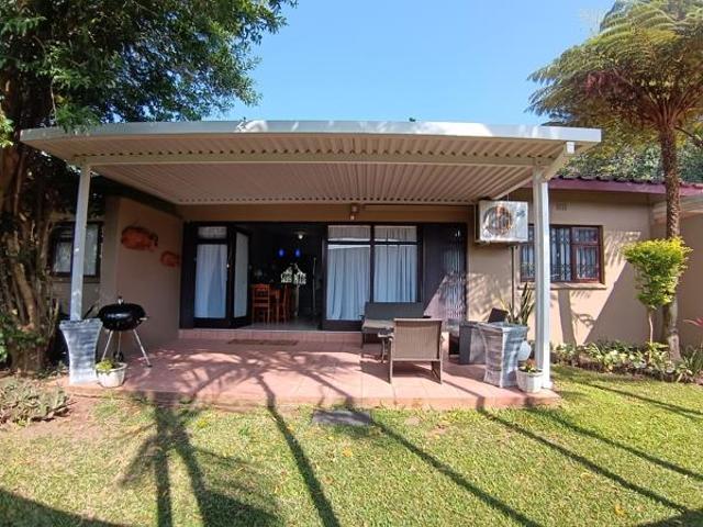 2 Bedroom Apartment in Marina Beach