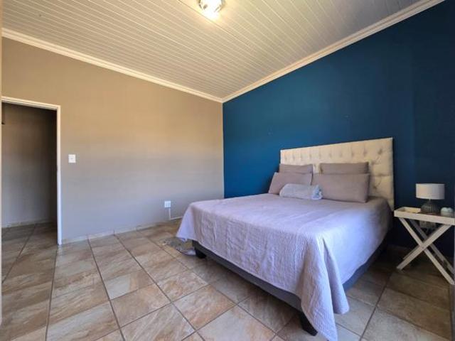 2 Bedroom Apartment in Melodie