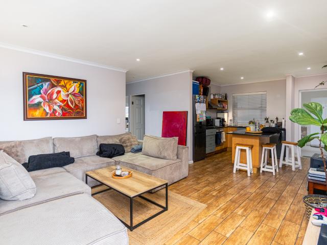 2 Bedroom Apartment in Melkbosstrand