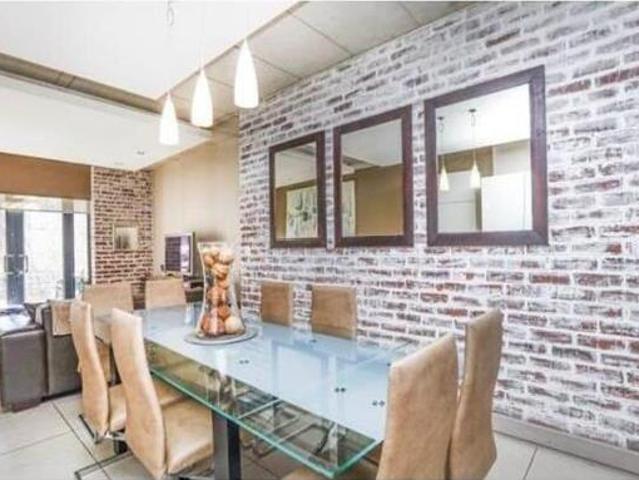 2 Bedroom Apartment in Melrose Arch