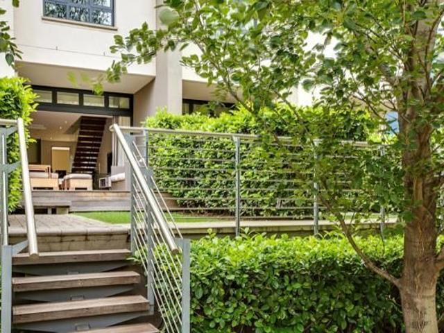 2 Bedroom Apartment in Melrose Arch