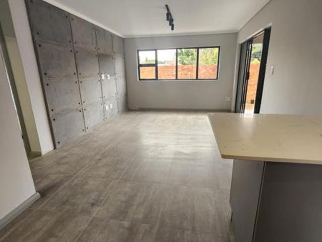 2 Bedroom Apartment in Menlo Park