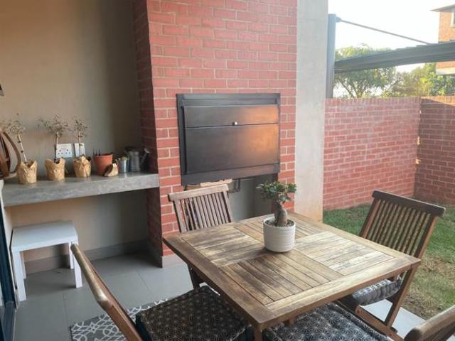 2 Bedroom Apartment in Menlo Park