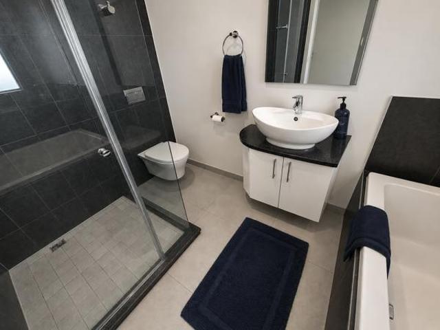 2 Bedroom Apartment in Menlo Park