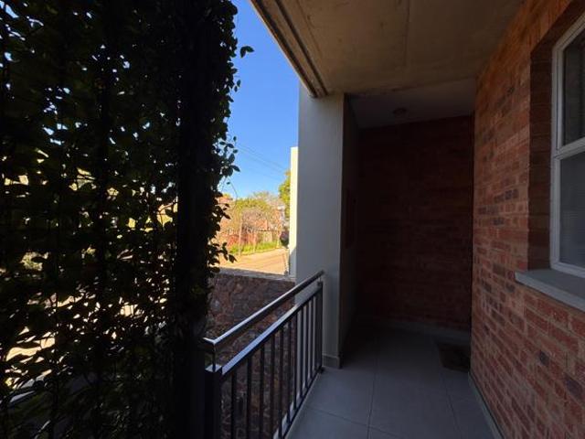 2 Bedroom Apartment in Menlo Park