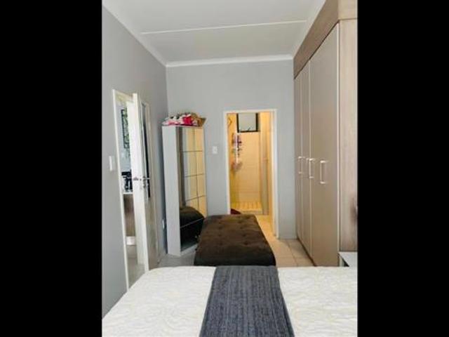 2 Bedroom Apartment in Midridge Park