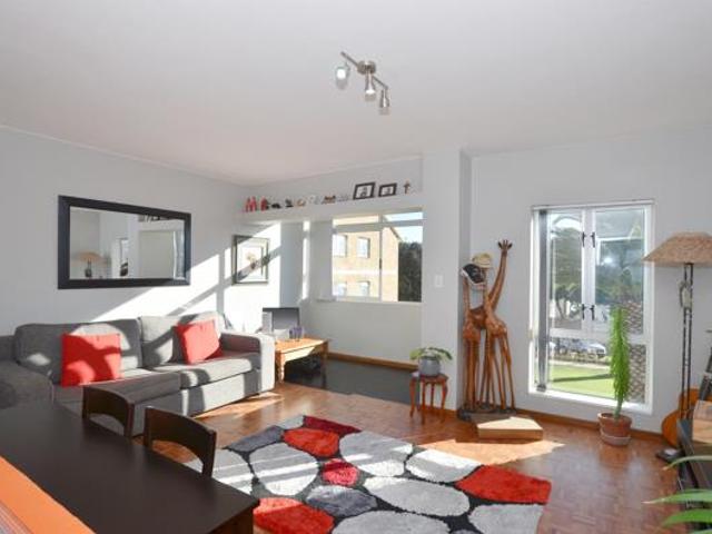 2 Bedroom Apartment in Milnerton Central