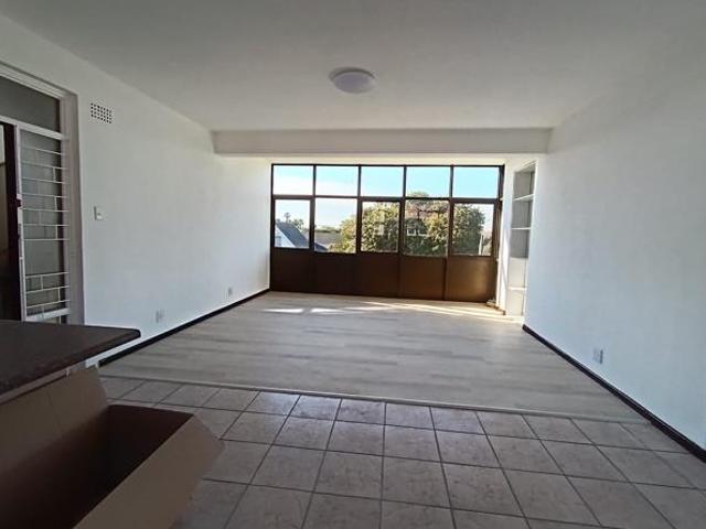 2 Bedroom Apartment in Milnerton Central