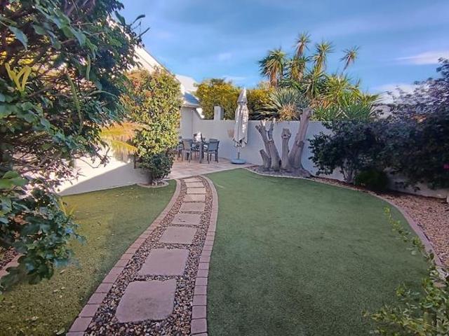 2 Bedroom House in Milnerton Central