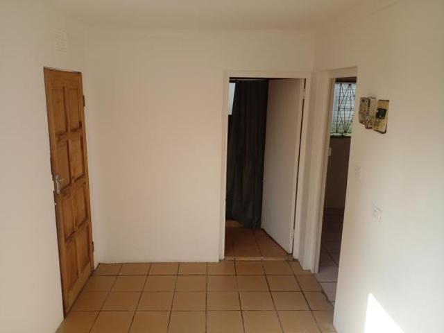 2 Bedroom Apartment in Mithanagar