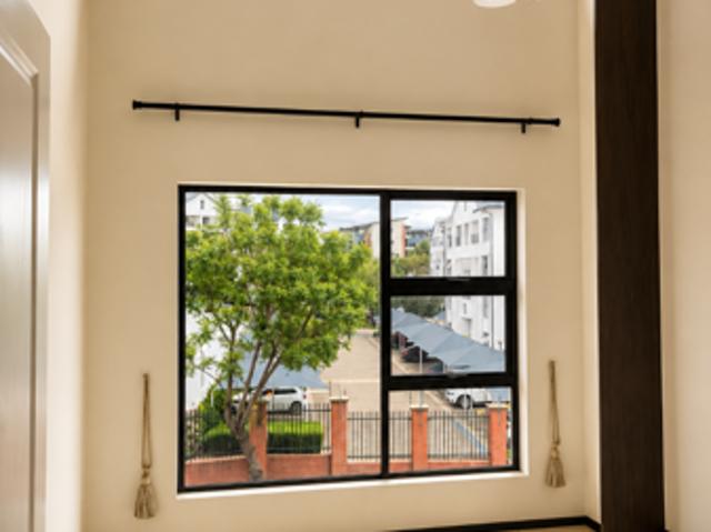 2 Bedroom Apartment in Modderfontein