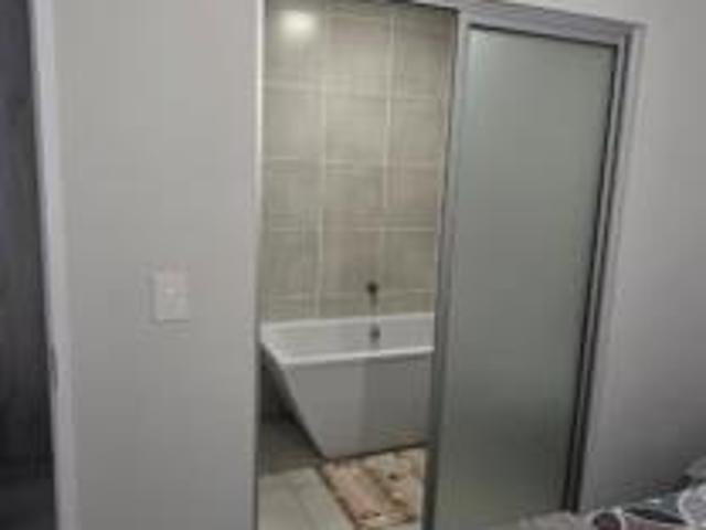 2 Bedroom Apartment in Mooikloof Ridge