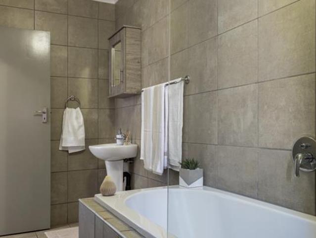 2 Bedroom Apartment in Monavoni