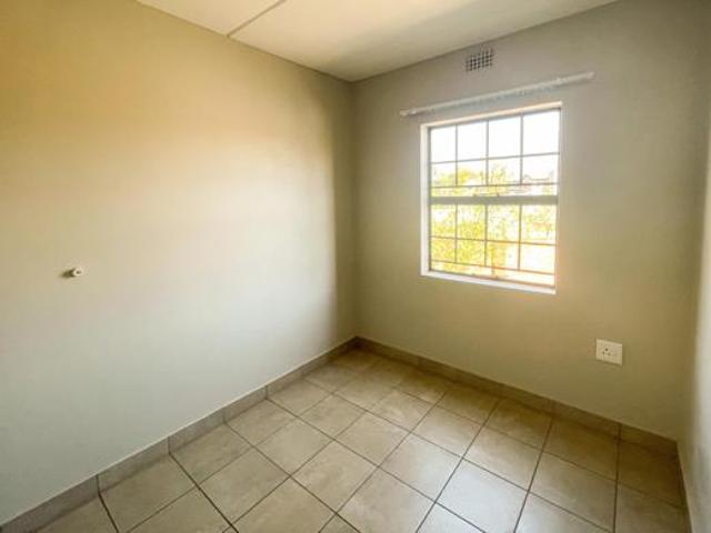 2 Bedroom Apartment in Montana Park