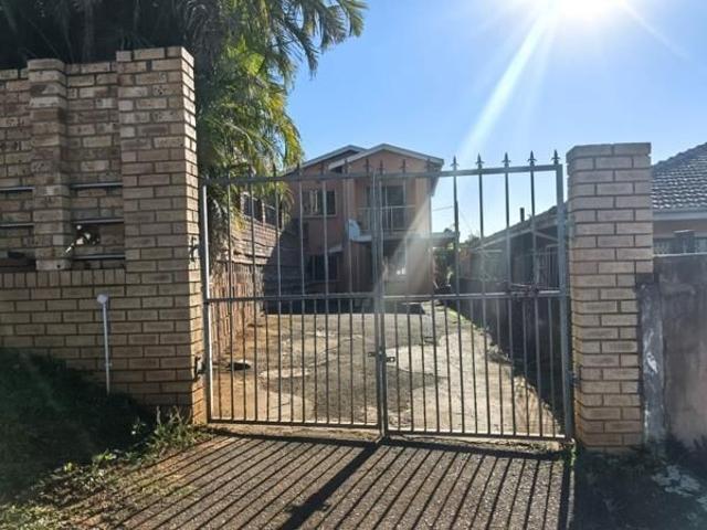 2 Bedroom Apartment in Montclair