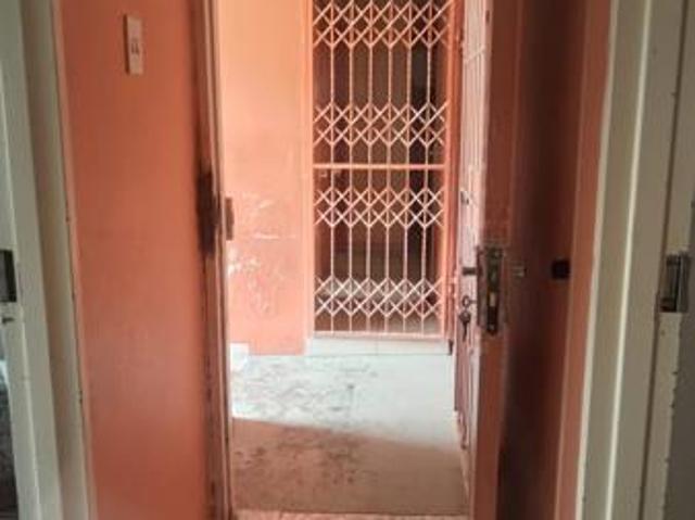2 Bedroom Apartment in Montclair