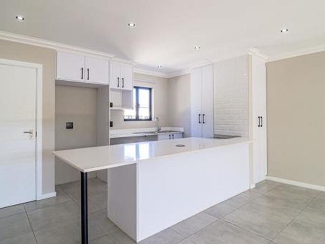 2 Bedroom Apartment in Morningside Manor