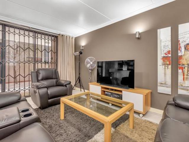 2 Bedroom Apartment in Morningside