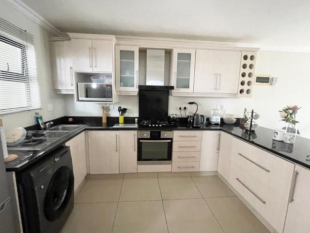 2 Bedroom Apartment in Morningside