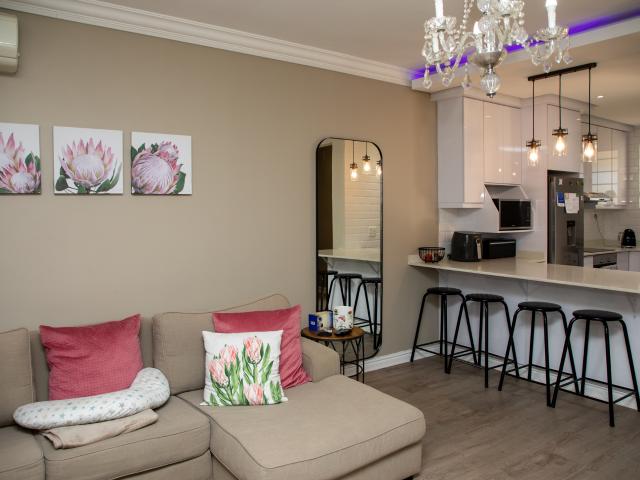 2 Bedroom Apartment in Morningside