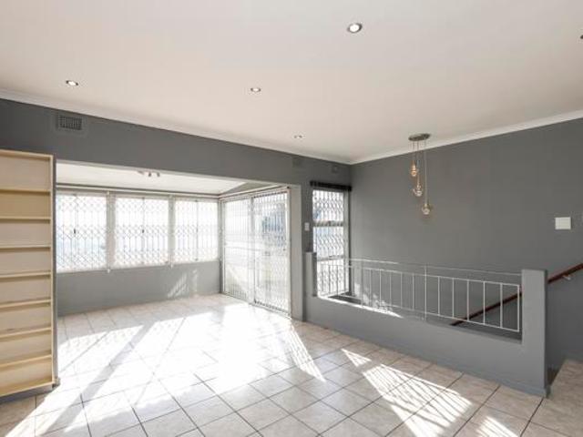 2 Bedroom Apartment in Morningside