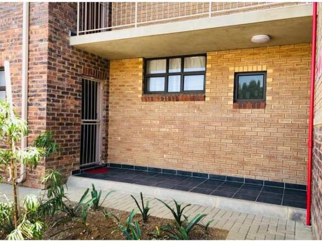 2 Bedroom Apartment in Moreleta Park