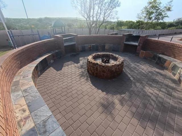 2 Bedroom Apartment in Moreleta Park