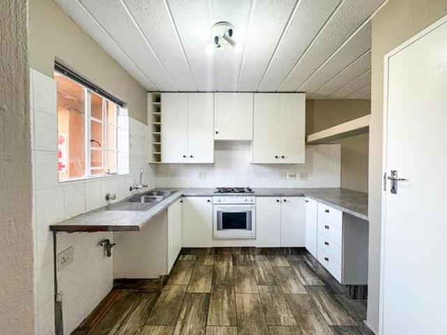 2 Bedroom Apartment in Moreleta Park
