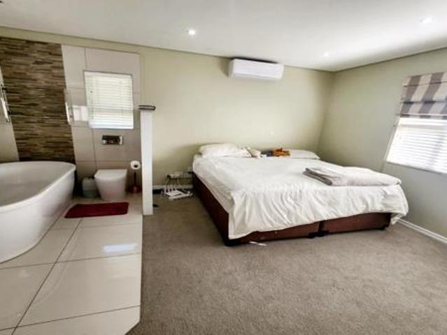 2 Bedroom Apartment in Mount Edgecombe Country Club Estate