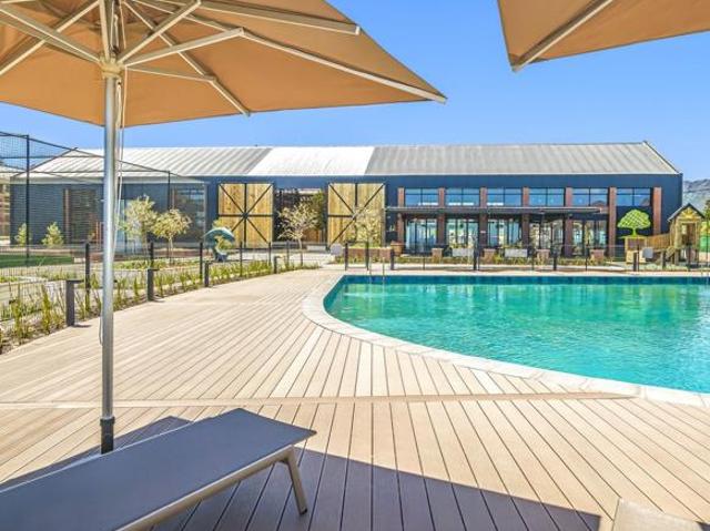 2 Bedroom Apartment in Mountainside