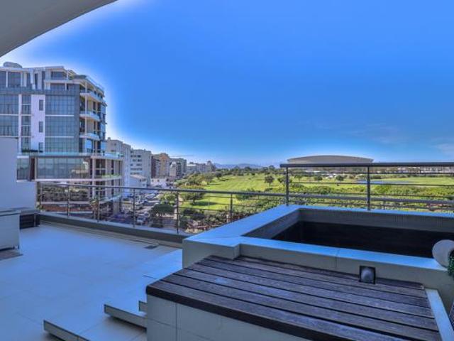2 Bedroom Apartment in Mouille Point