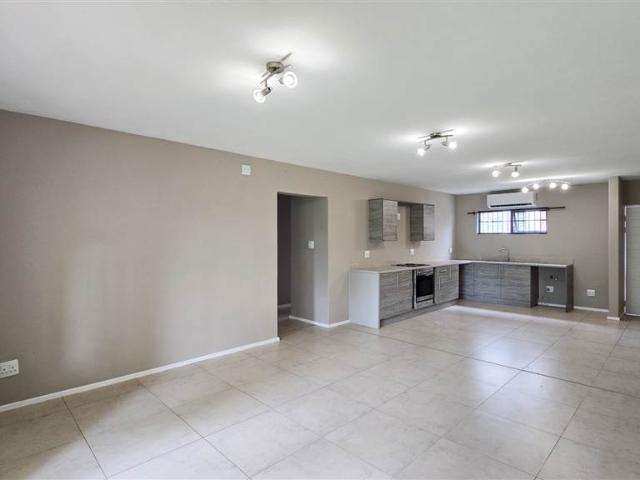 2 Bedroom Apartment in Nahoon Valley Park