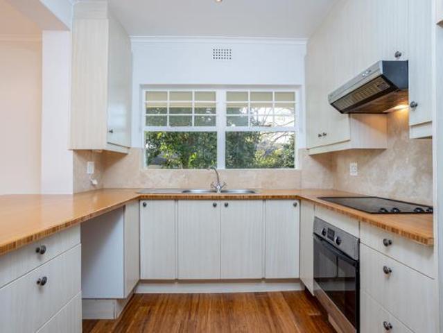 2 Bedroom Apartment in Newlands