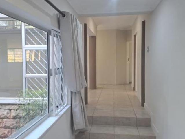 2 Bedroom Apartment in Newlands