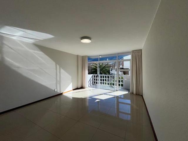 2 Bedroom Apartment in Newlands