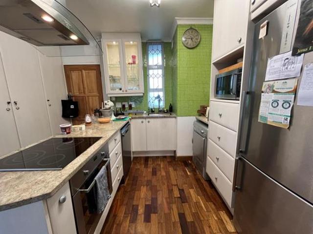 2 Bedroom Apartment in Newlands
