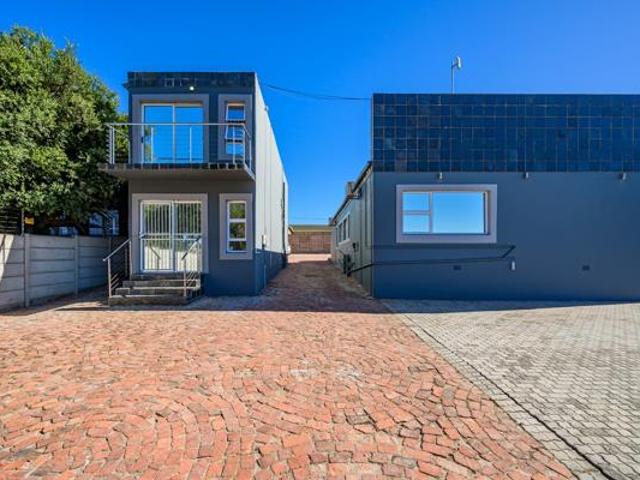 2 Bedroom Apartment in Newton Park