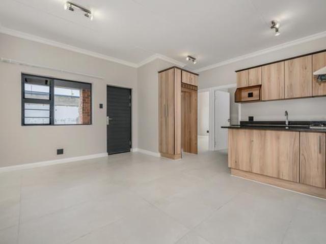 2 Bedroom Apartment in Newton Park