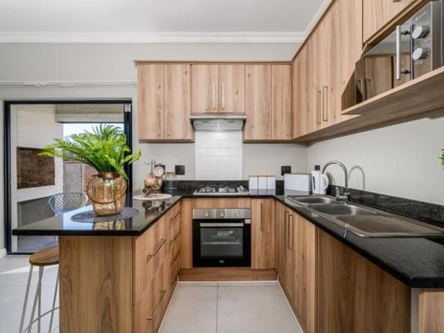 2 Bedroom Apartment in Newton Park