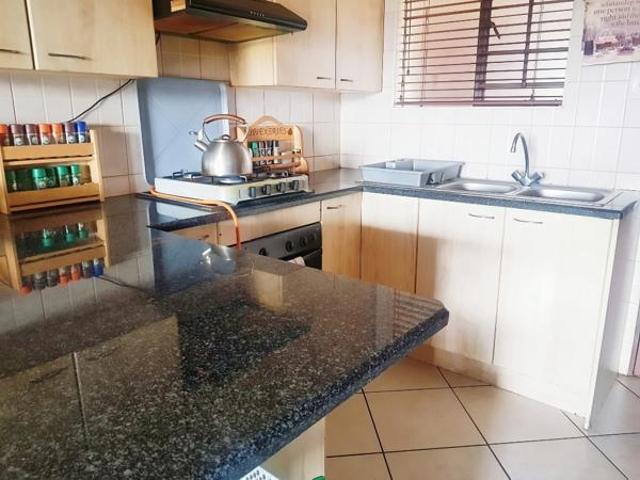 2 Bedroom Apartment in Noordheuwel