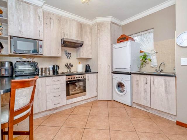 2 Bedroom Apartment in Noordheuwel