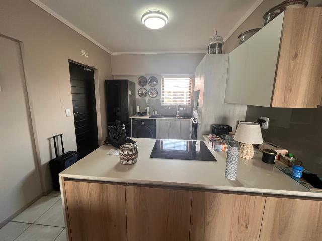 2 Bedroom Apartment in North Riding AH