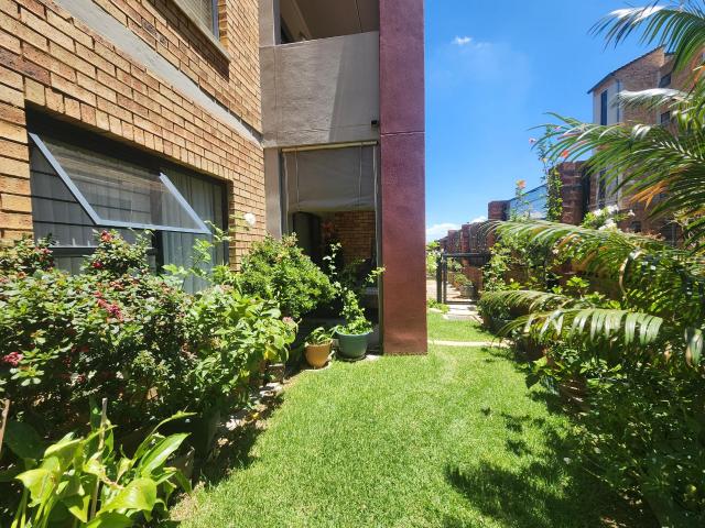 2 Bedroom Apartment in North Riding AH