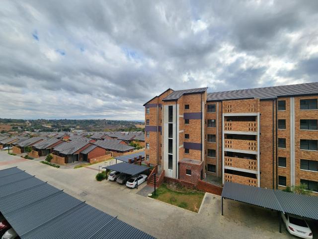 2 Bedroom Apartment in North Riding AH