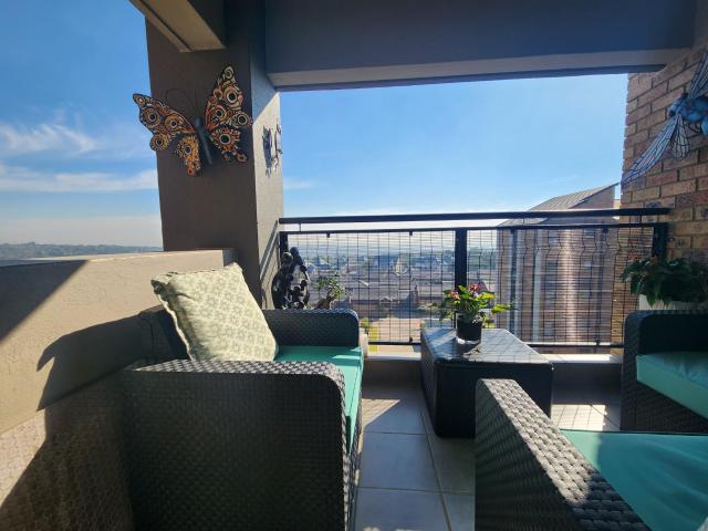 2 Bedroom Apartment in North Riding AH