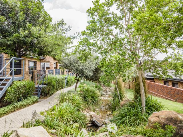 2 Bedroom Apartment in North Riding AH