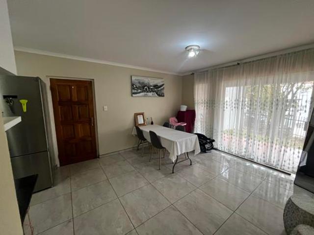 2 Bedroom Apartment in Northcliff