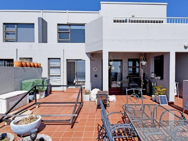 2 Bedroom Apartment in Northcliff